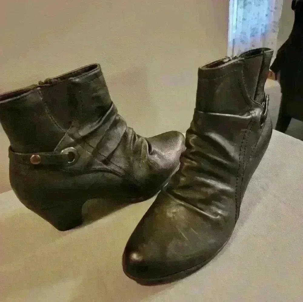 Patricia Black Leather Ankle Boots - Picture 2 of 6